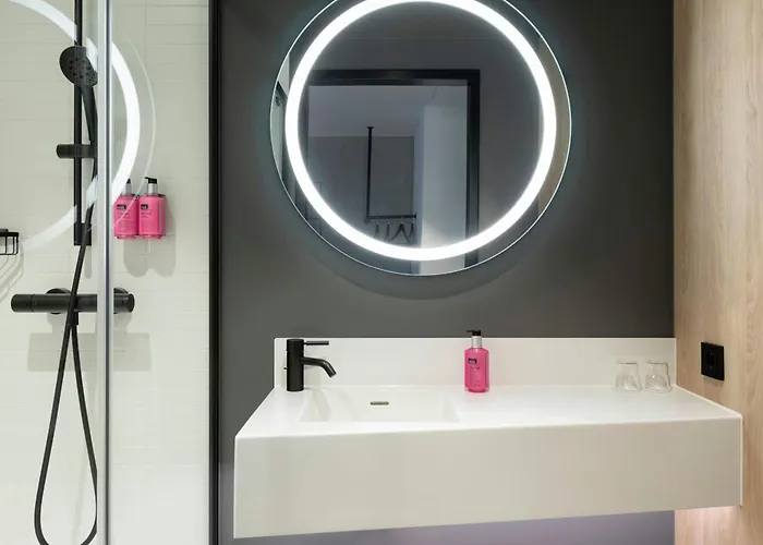 Hotel Moxy - Finkenwerder