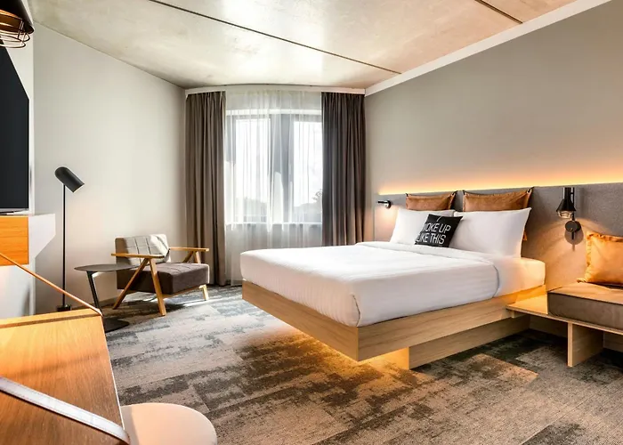 Moxy - Finkenwerder Hotel Hamburg