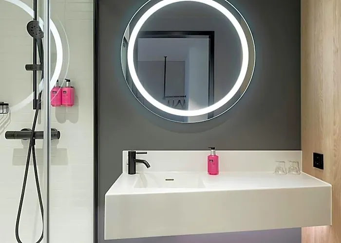 Moxy - Finkenwerder Hotel Hamburg