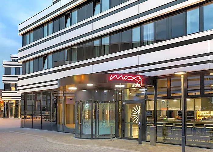 Hotel Moxy - Finkenwerder 4*
