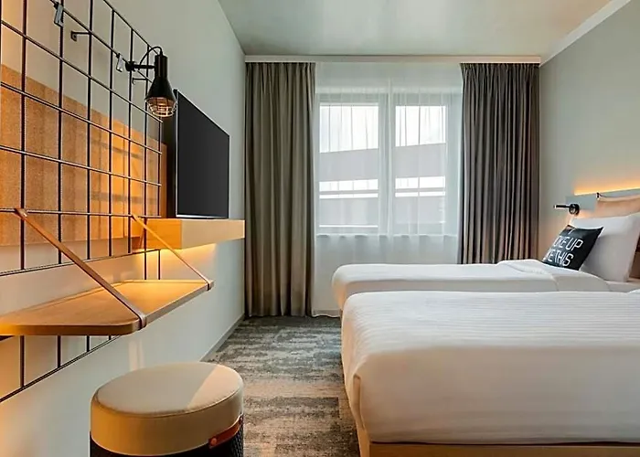 Moxy - Finkenwerder Hotel